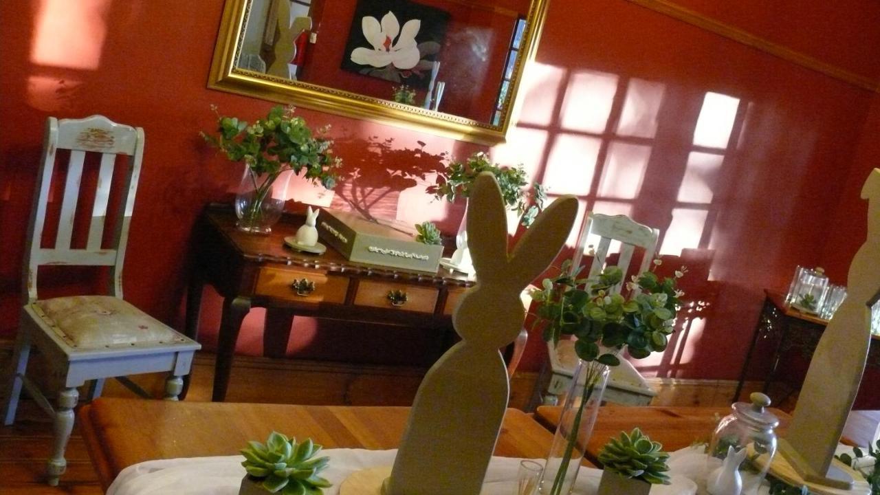 Cecil John Rhodes Guest House Кимбърли Екстериор снимка