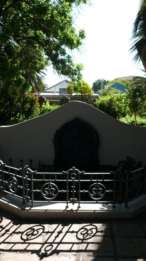 Cecil John Rhodes Guest House Кимбърли Екстериор снимка