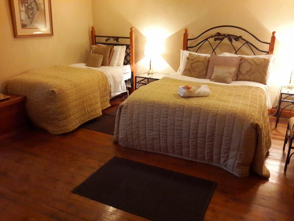Cecil John Rhodes Guest House Кимбърли Стая снимка