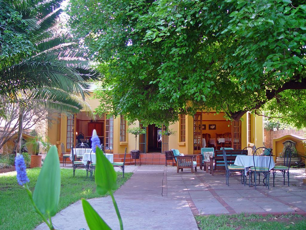 Cecil John Rhodes Guest House Кимбърли Екстериор снимка