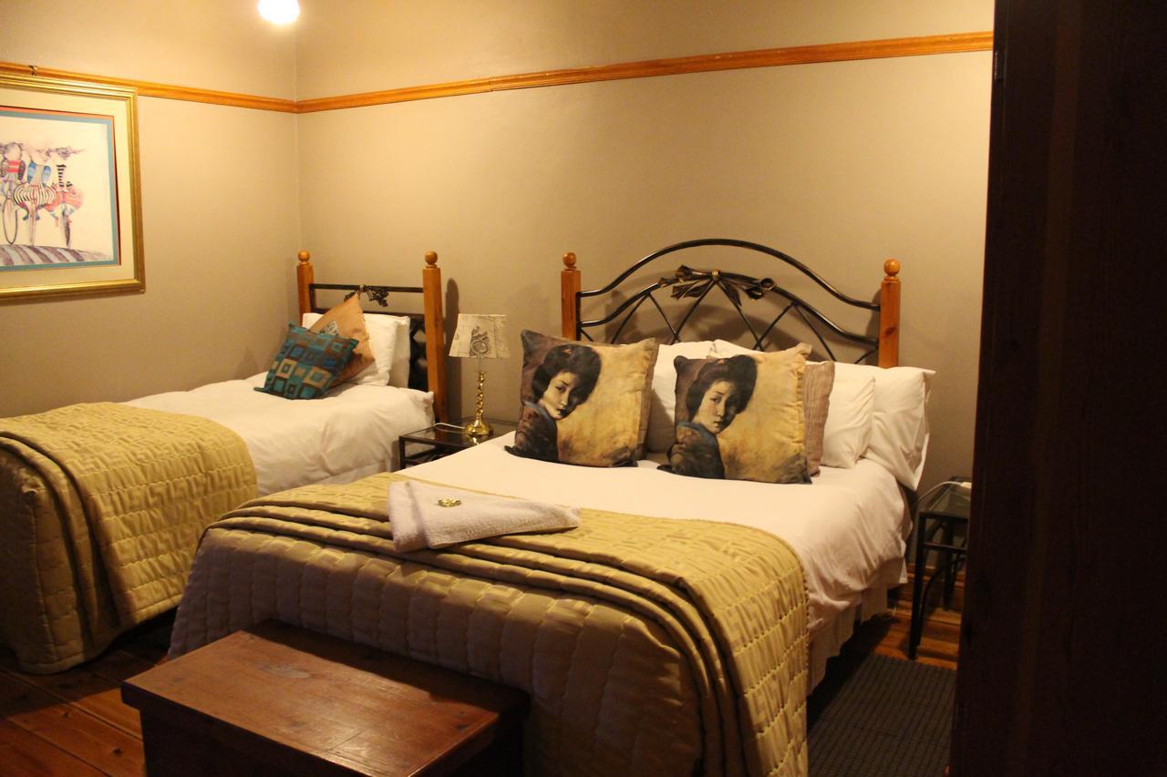 Cecil John Rhodes Guest House Кимбърли Екстериор снимка